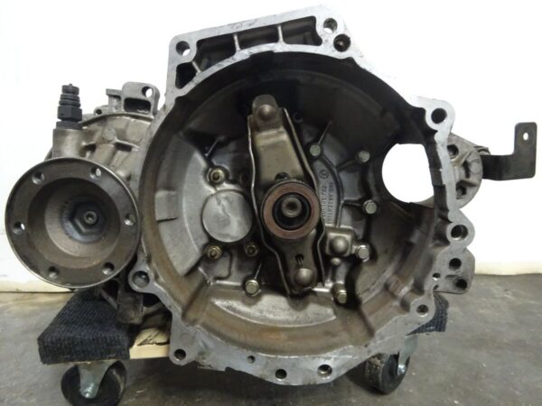 94-97 5 speed transmission 1.8l - Image 3